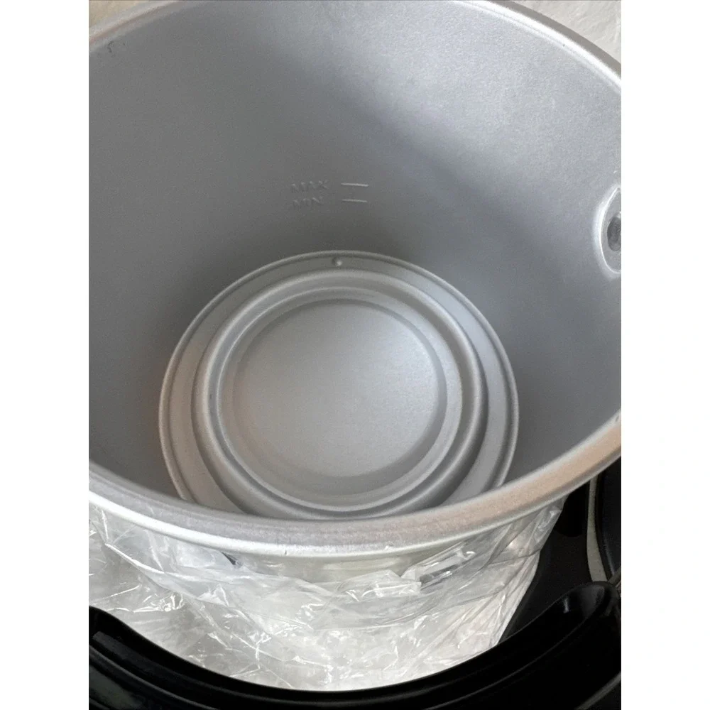 Presto FryDaddy Elite 05426 4 Cup Non Stick Easy Clean Sealed